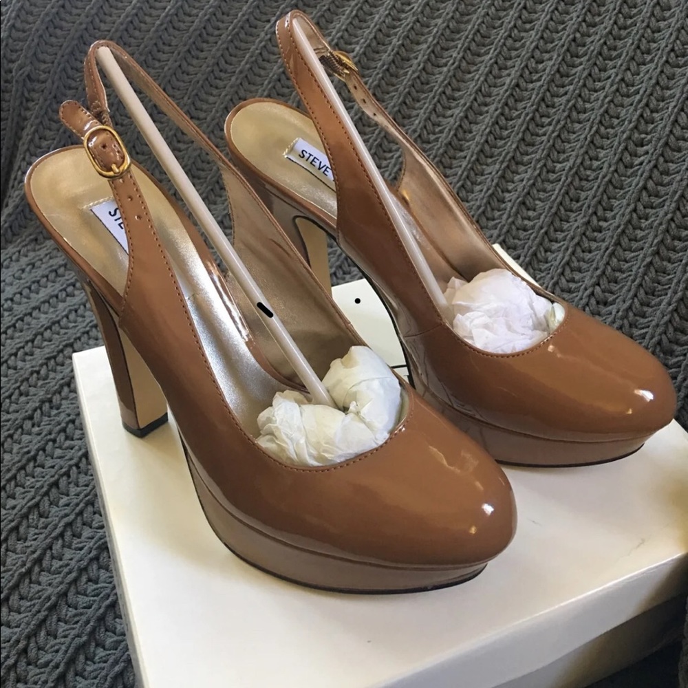 Steve Madden Tan Patent sz.10